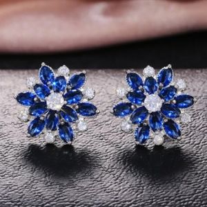 New Blue Flower Stud Earrings